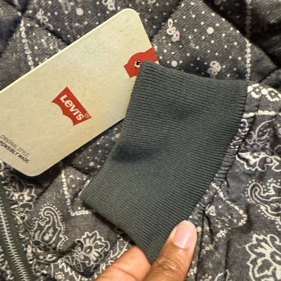 NWT Levi Strauss green guilted full zip jacket women’s medium outdoors - Picture 10 of 11